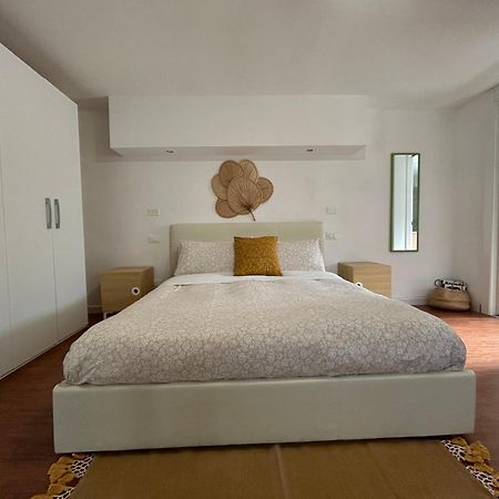 B&B La Boheme 加里波第港 外观 照片