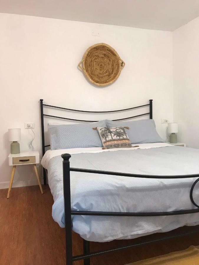 B&B La Boheme 加里波第港 外观 照片